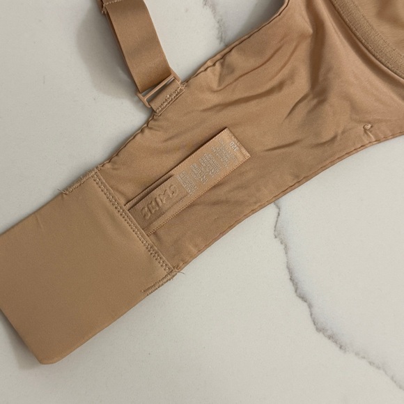 Skims No Show Unlined Balconette Bra Clay 32D - Picture 8 of 9